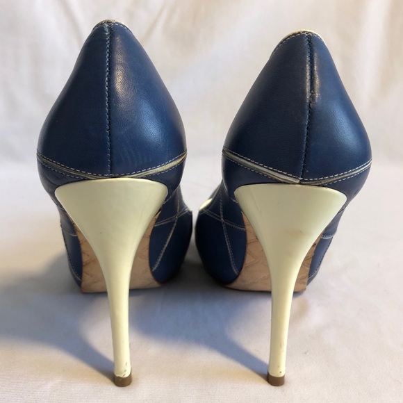 L.A.M.B. Round Toe Quilted Pumps - Picture 7 of 10